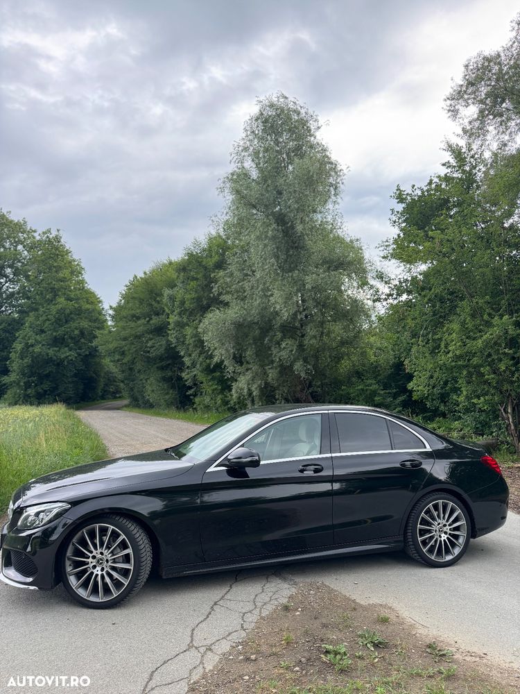 Mercedes-Benz C 220 d T 9G-TRONIC AMG Line - 12