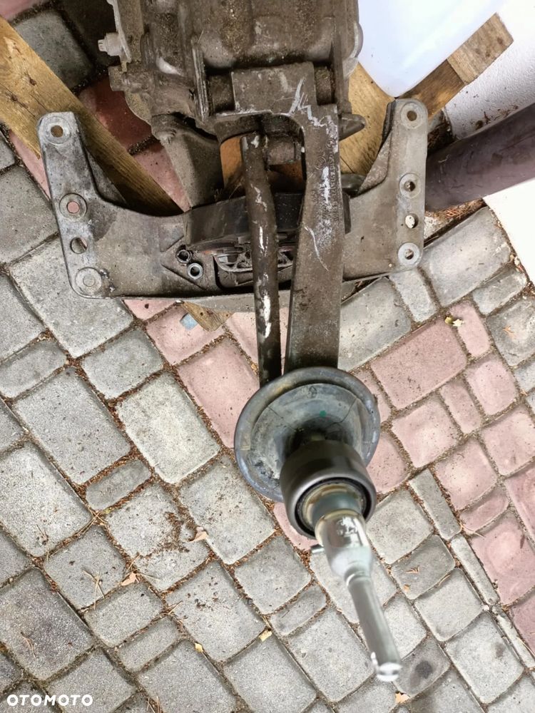 Wybierak skrzyni biegów BMW E60 E61 E63 525d 530d 545i 550i 645i 650i 7573127