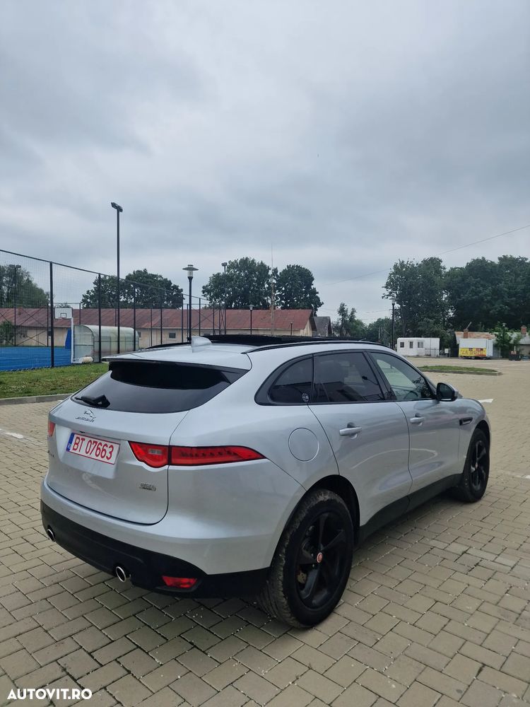 Jaguar F-Pace - 5