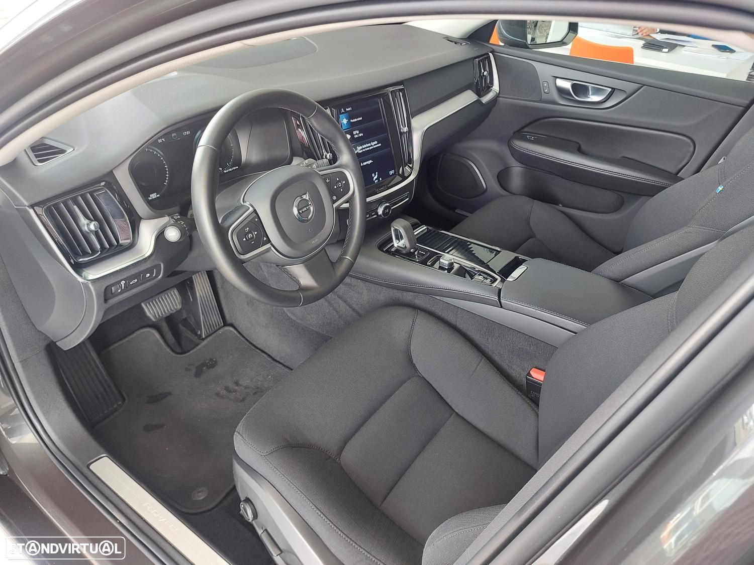 Volvo V60 2.0 T6 AWD TE Inscription Expression - 12