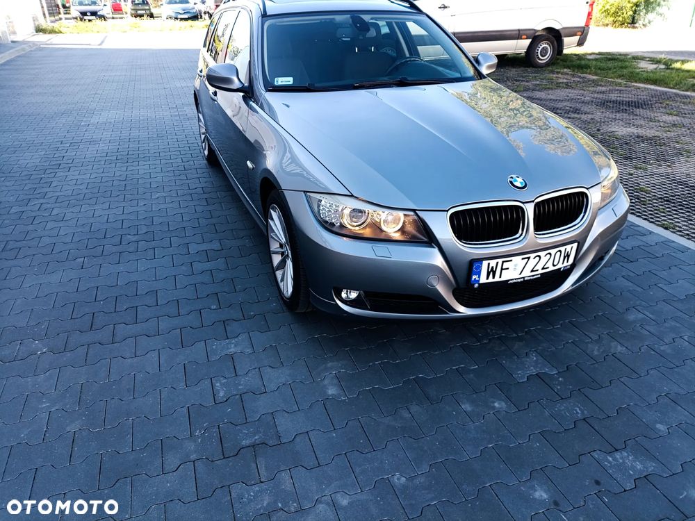 BMW Seria 3 318i Edition Exclusive - 1