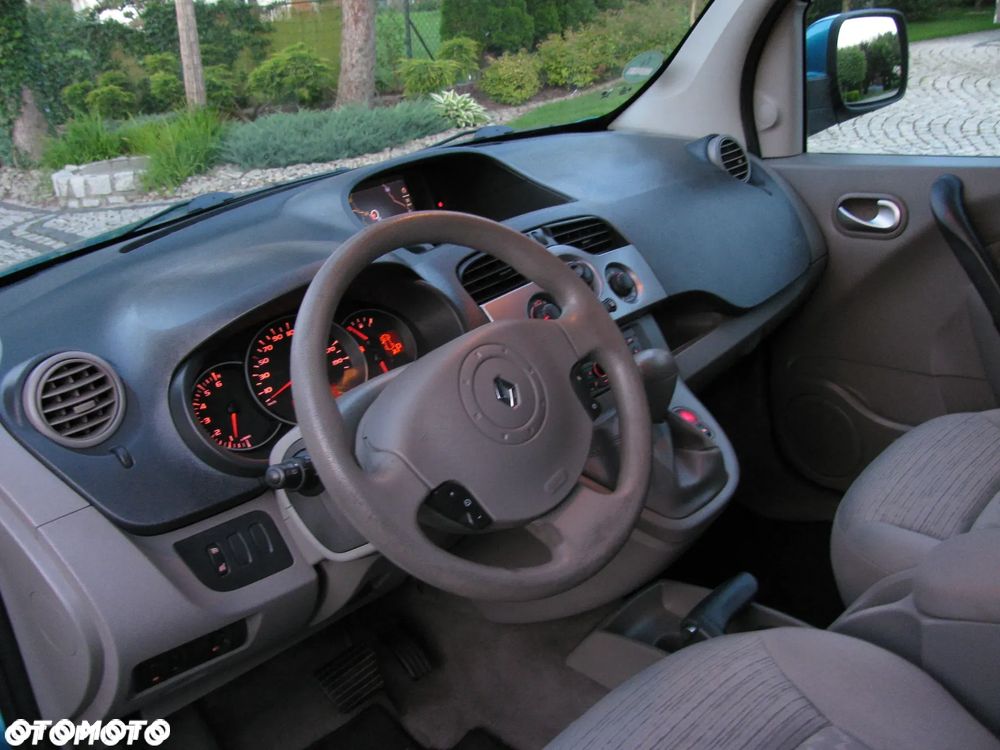 Renault Kangoo 1.6 16V Privilege Plus - 18