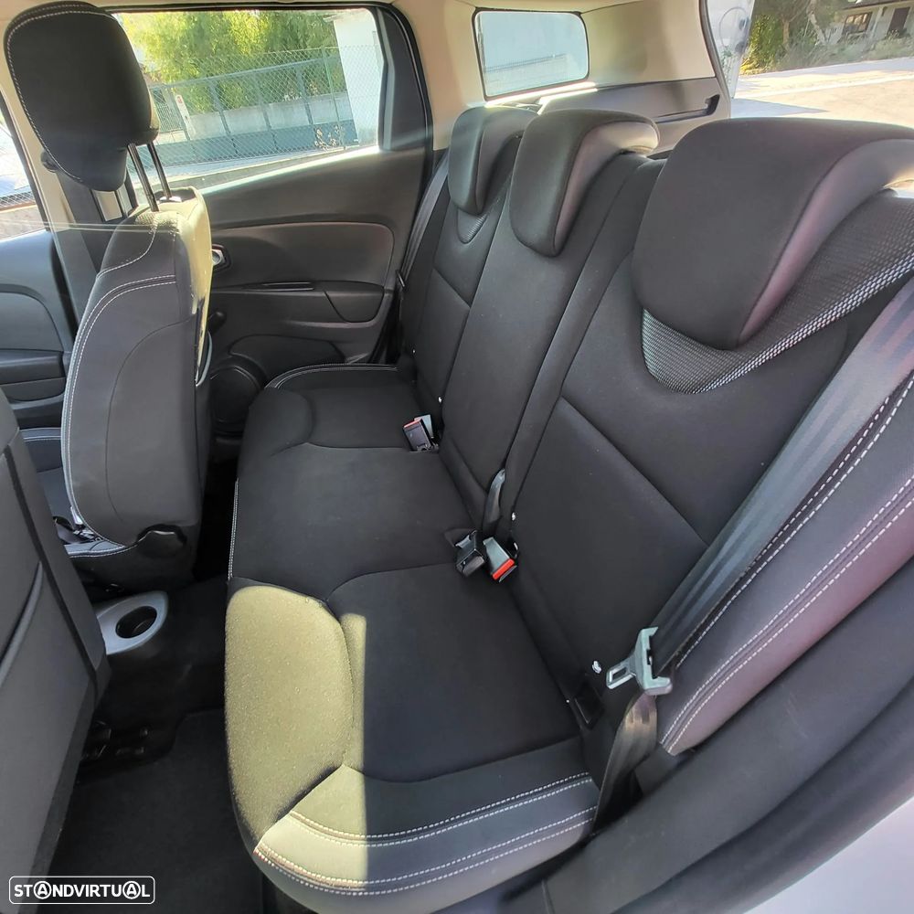 Renault Clio Sport Tourer (Energy) dCi 90 Bose Edition - 29
