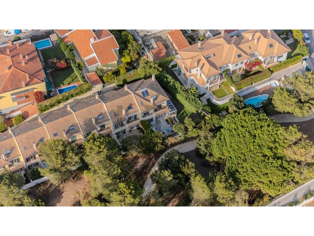 Moradia T3+1 com Jardim e Piscina no Alto dos Gaios, Cascais - Grande imagem: 2/29