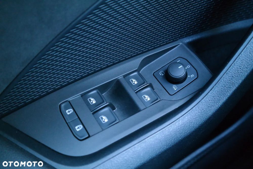 Skoda Octavia Combi 2.0 TDI DSG 4x4 RS - 23