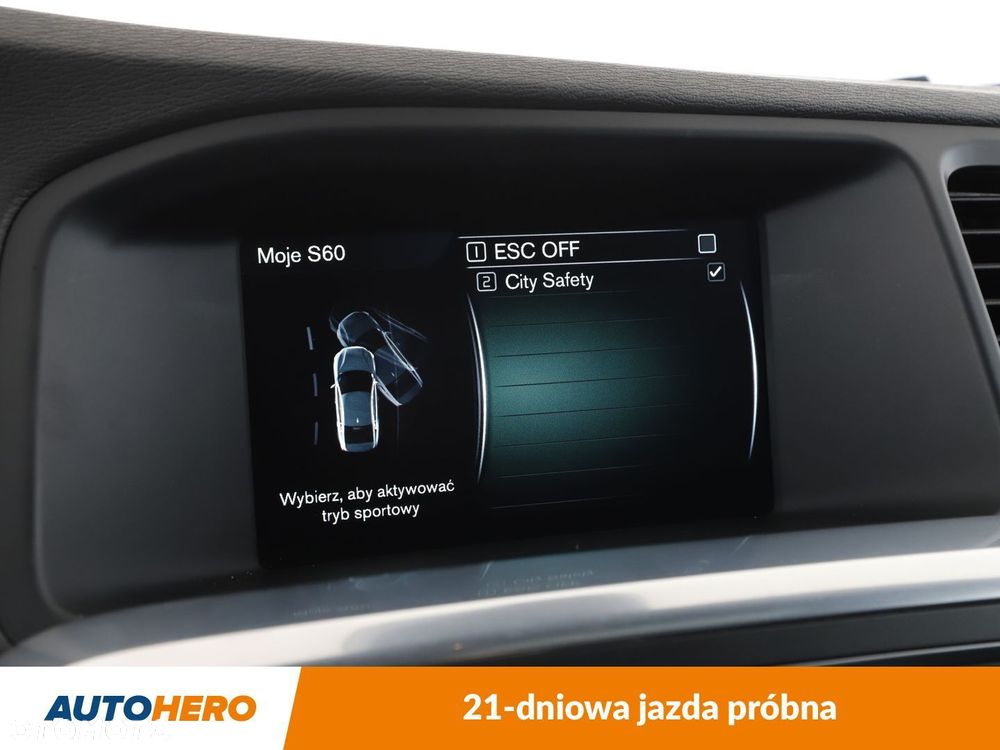 Volvo S60 - 25