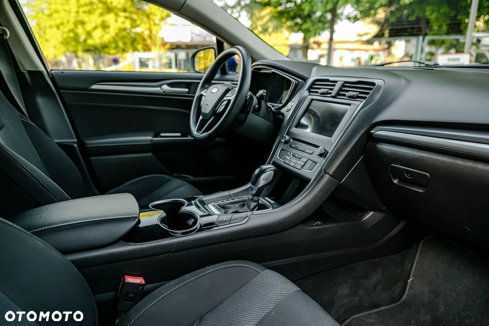 Ford Mondeo 2.0 TDCi Titanium PowerShift - 3