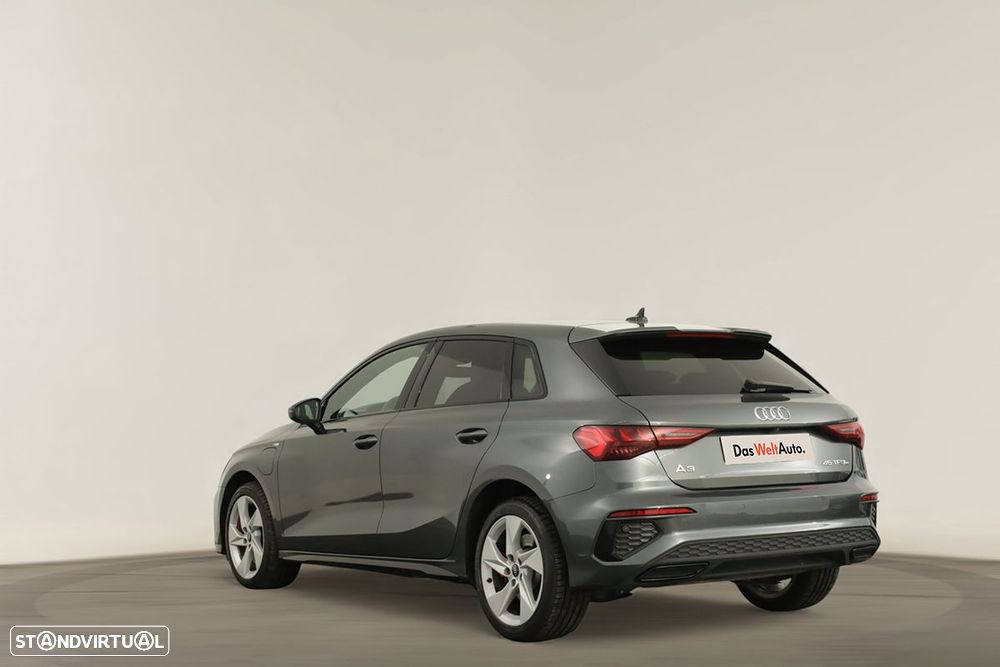 Audi A3 Sportback 45 TFSIe S line - 3