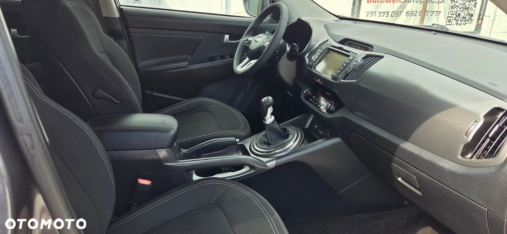 Kia Sportage 2.0 d Tour 2WD - 12