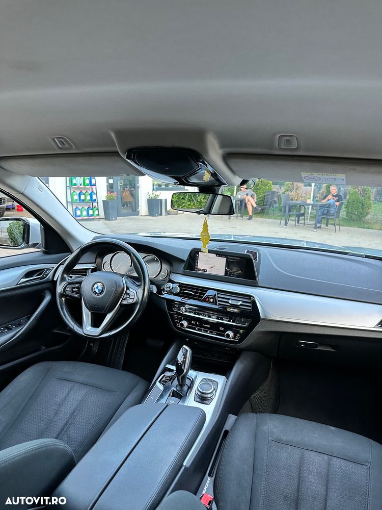 BMW Seria 5 520d AT - 9
