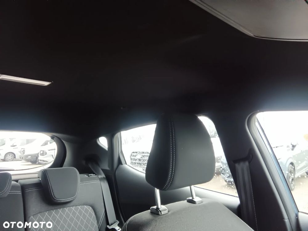 Ford Fiesta 1.0 EcoBoost Hybrid S&S ACTIVE - 24
