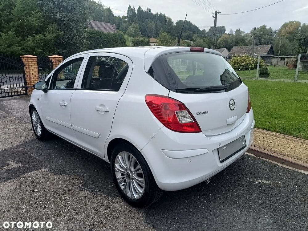 Opel Corsa 1.2 16V Cosmo S&S - 6
