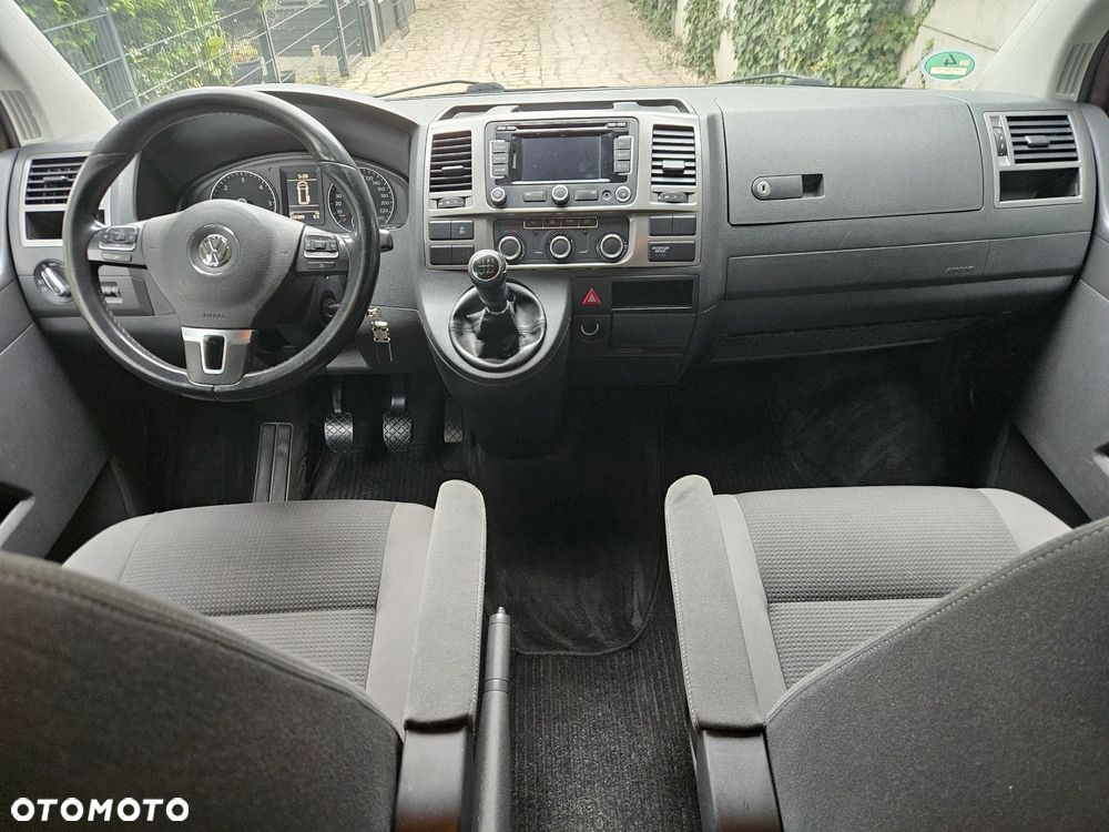 Volkswagen Multivan - 14