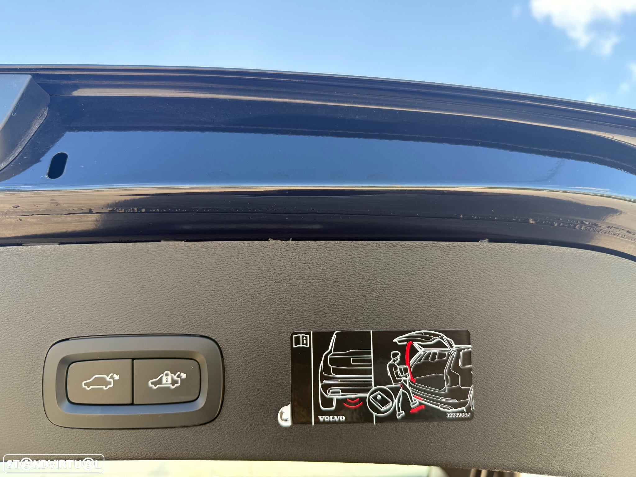 Volvo XC 40 1.5 T5 PHEV Inscription - 16