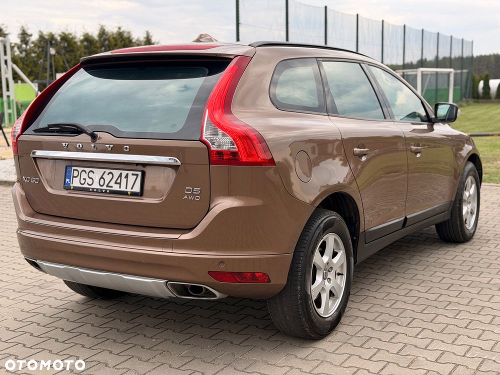 Volvo XC 60 D5 AWD Momentum - 16