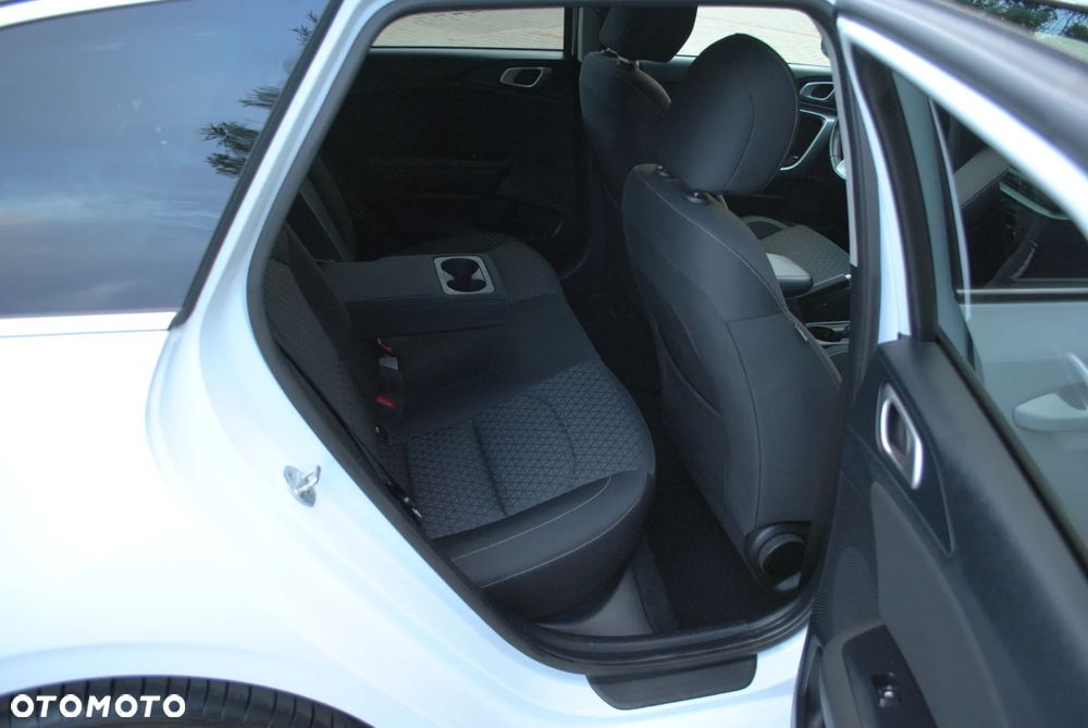 Kia Ceed 1.6 CRDi SCR L Business Line - 20