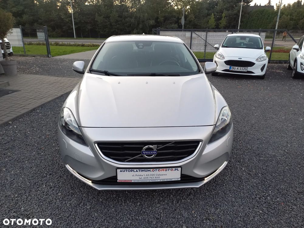 Volvo V40 D3 Momentum - 11