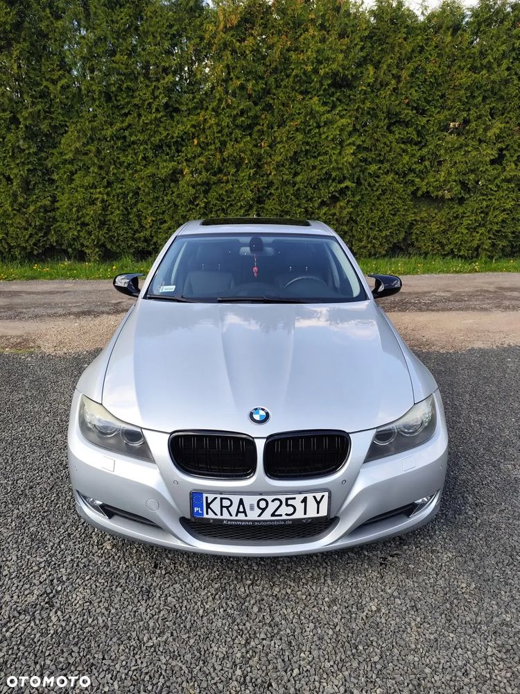 BMW Seria 3 318i - 2