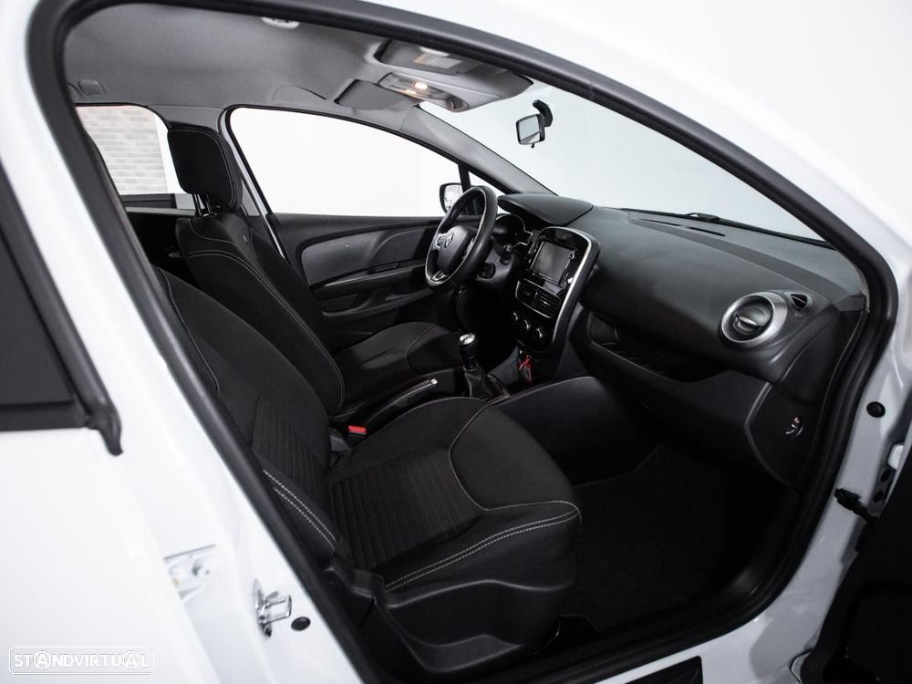 Renault Clio Sport Tourer - 9