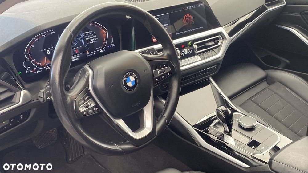 BMW Seria 3 320i Sport Line - 15