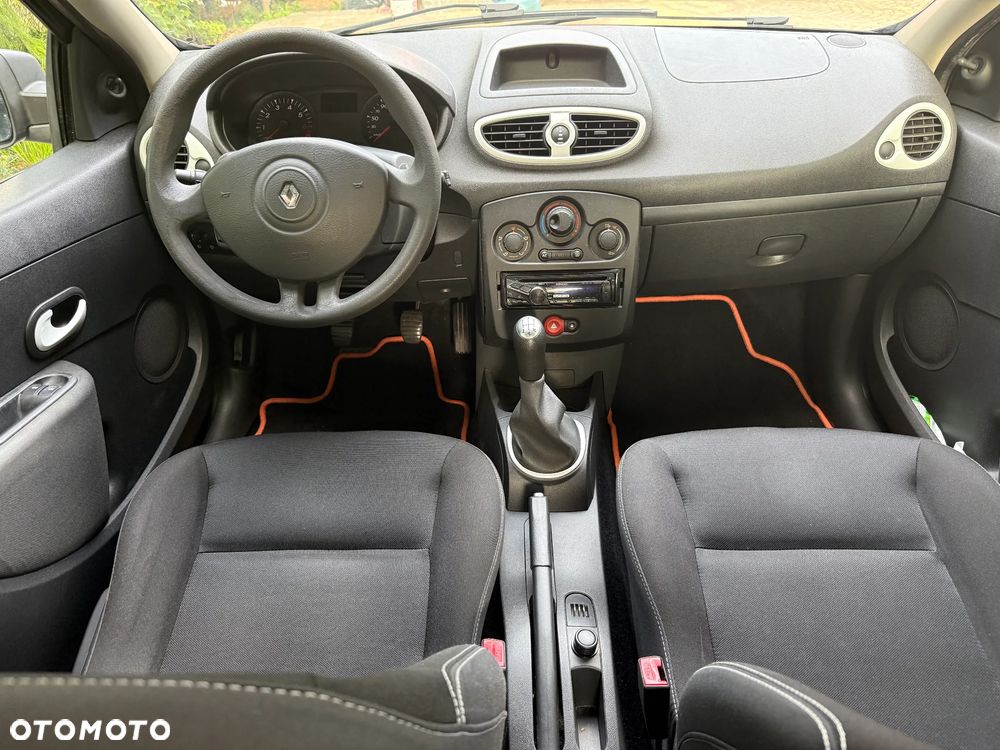 Renault Clio 1.2 16V 75 Yahoo - 6