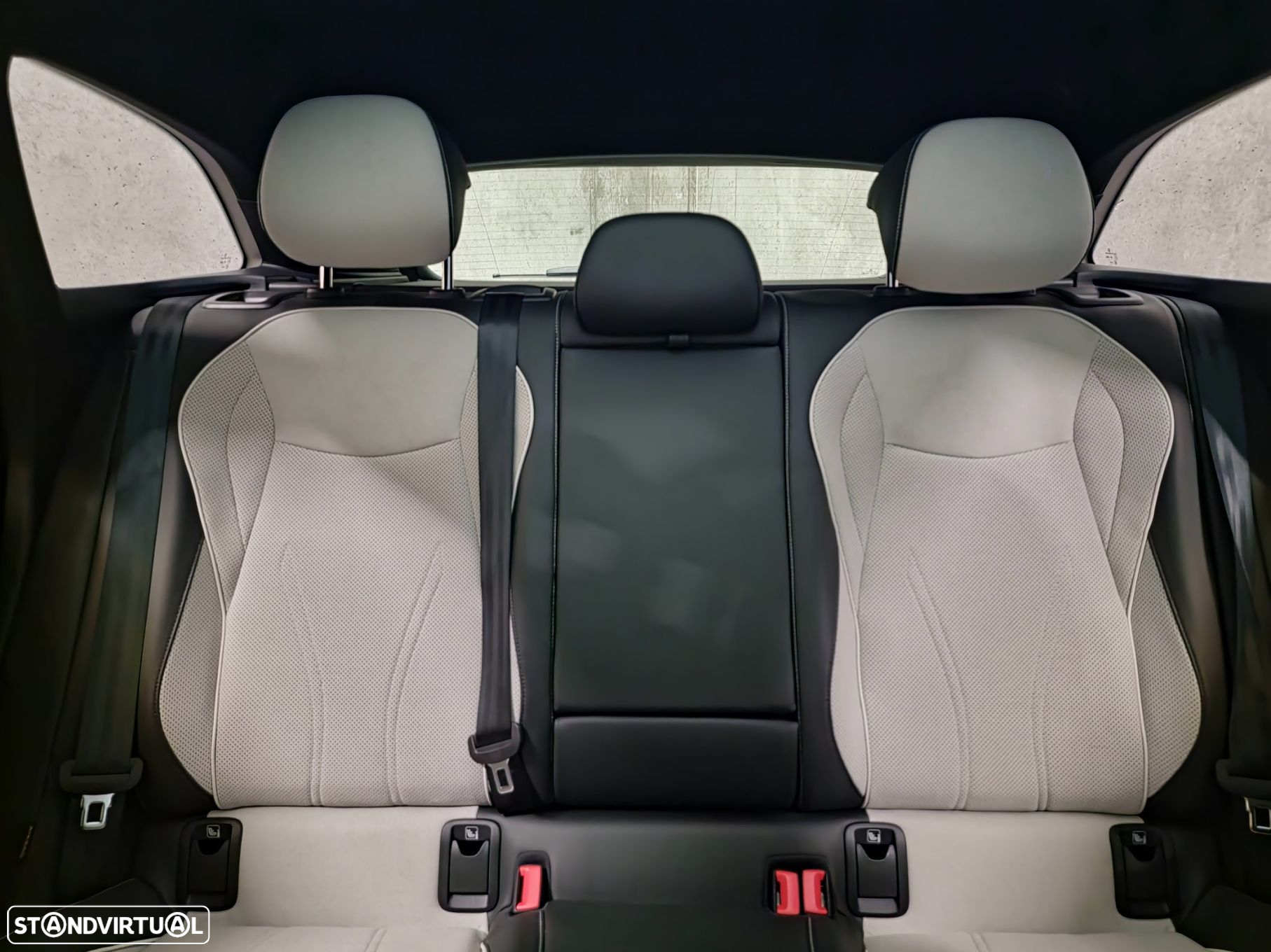 VW ID.7 Tourer 77 kWh Pro Urban - 43