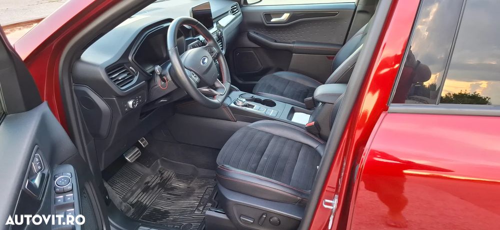 Ford Kuga 2.5 Duratec PHEV ST-LINE - 9