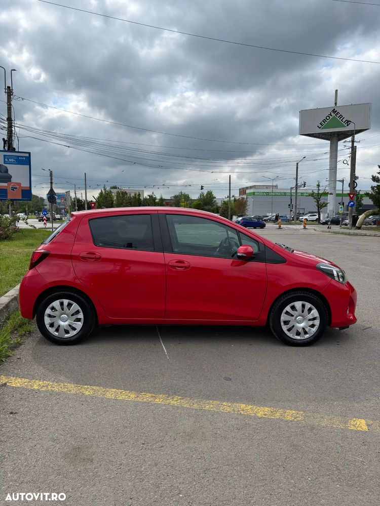 Toyota Yaris 1.3 VVT-i Luna - 4