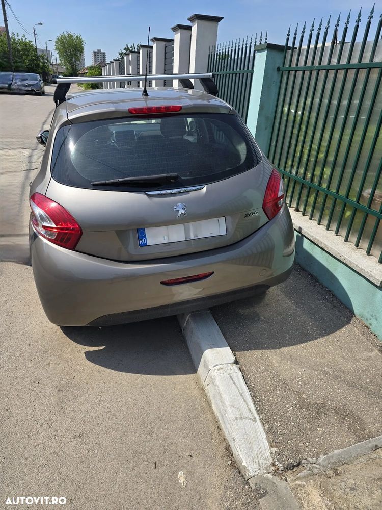 PEUGEOT 208 2012 — imagine 24