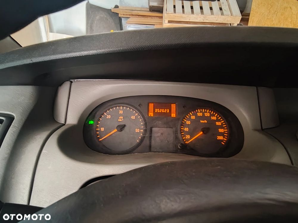 Opel Vivaro L1H1 2.7t - 10