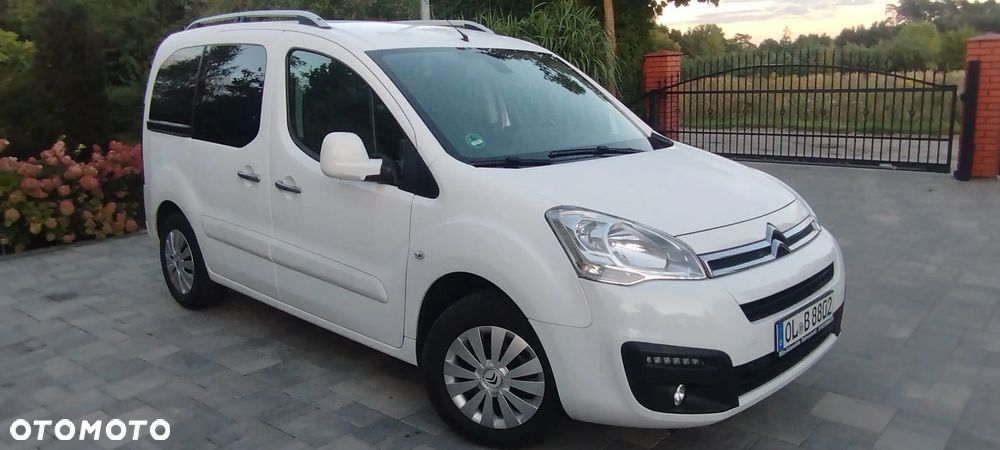 Citroën Berlingo M PureTech 110 SHINE - 1
