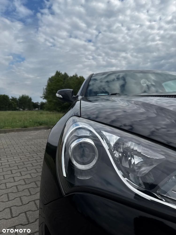 Hyundai Genesis Coupe 3.8 V6 - 5