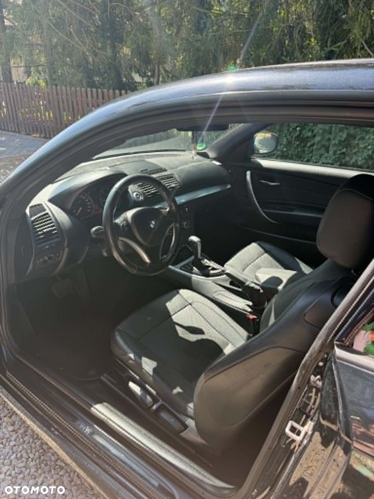 BMW Seria 1 118d DPF - 11