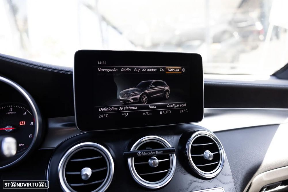 Mercedes-Benz GLC 250 d 4Matic 9G-TRONIC AMG Line - 22