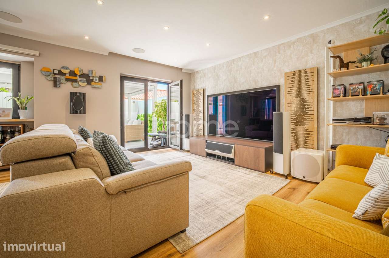 Apartamento T2 Condomínio Quinta dos Celões, Bicesse - Grande imagem: 2/26