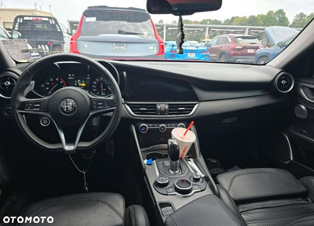 Alfa Romeo Giulia 2.0 Turbo TI Q4 - 9
