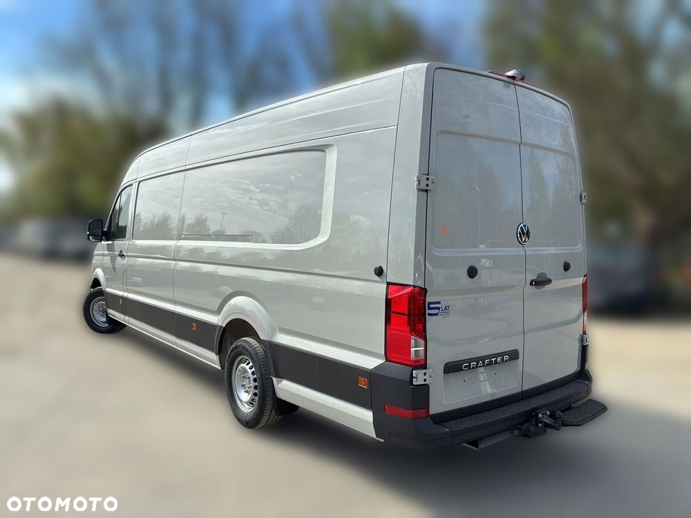 Volkswagen Crafter 35 Furgon LONG/L5H3, 2.0 BiTDI 177KM, Wysoki dach, r. o. 4490mm - 5