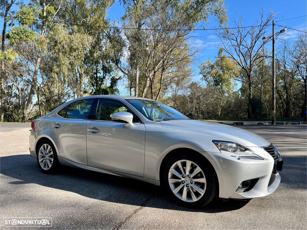 Lexus IS 300H Executive+ - 16