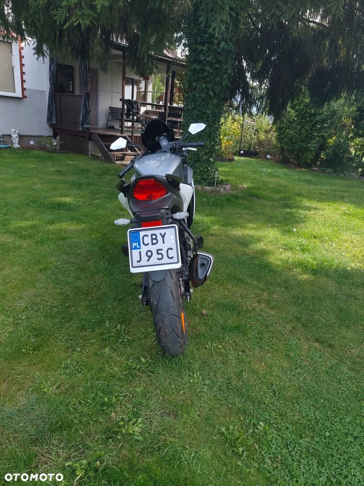 Honda CBR - 3