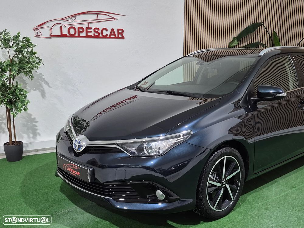 Toyota Auris Touring Sports 1.8 HSD Comfort +P.Techno+P.Sport - 2