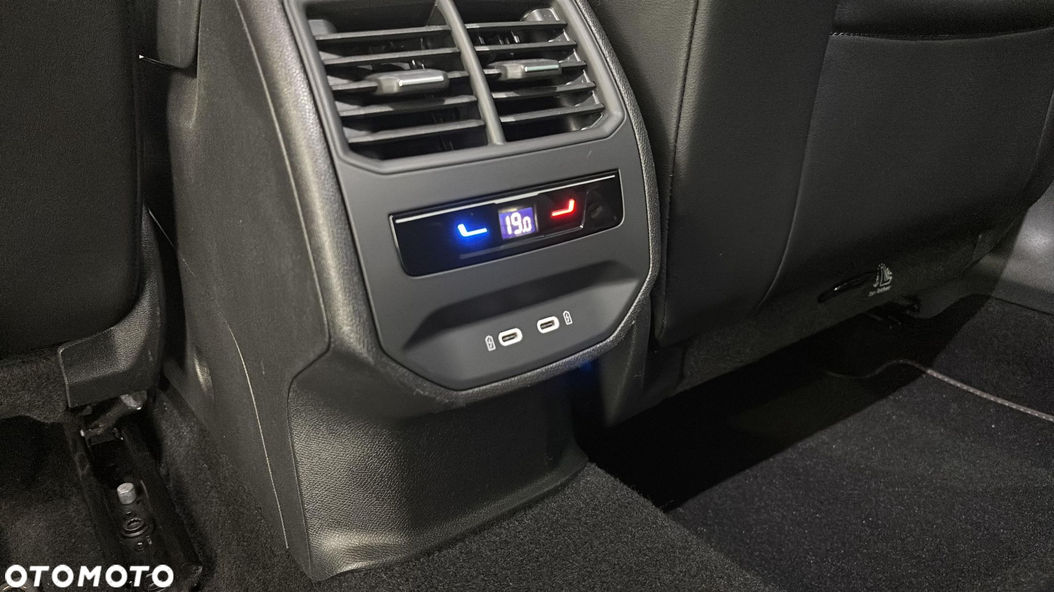 Cupra Leon 1.5 eTSI DSG - 19