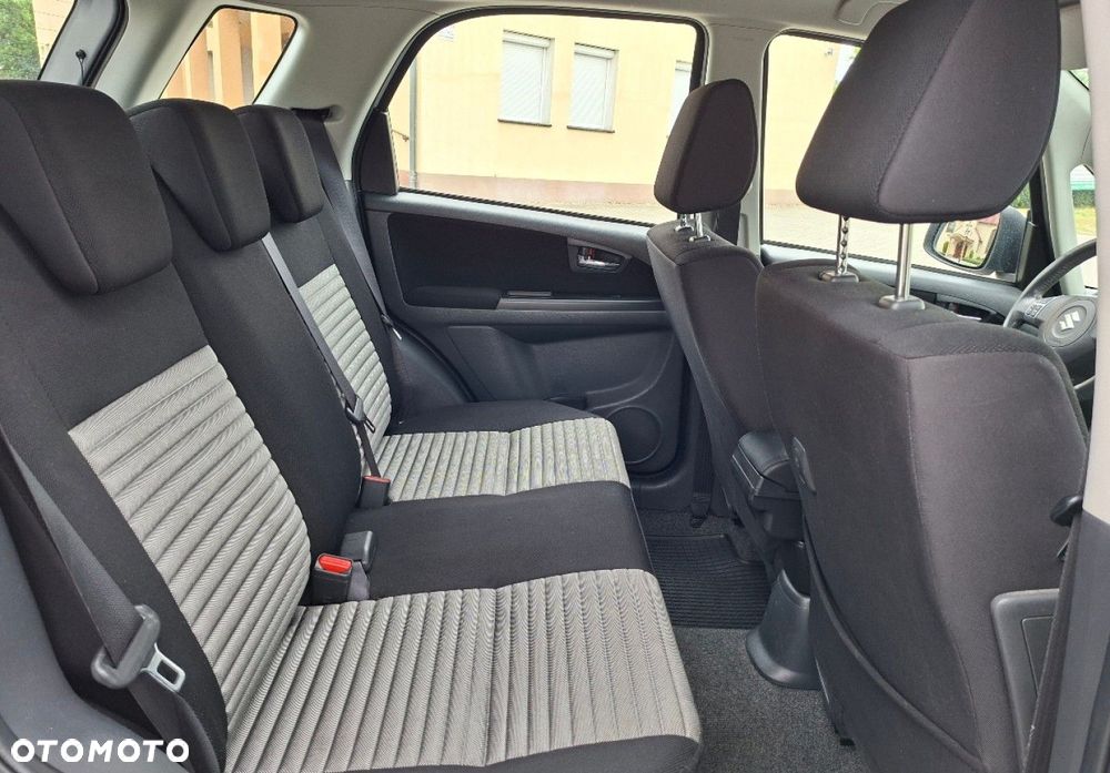 Suzuki SX4 - 17