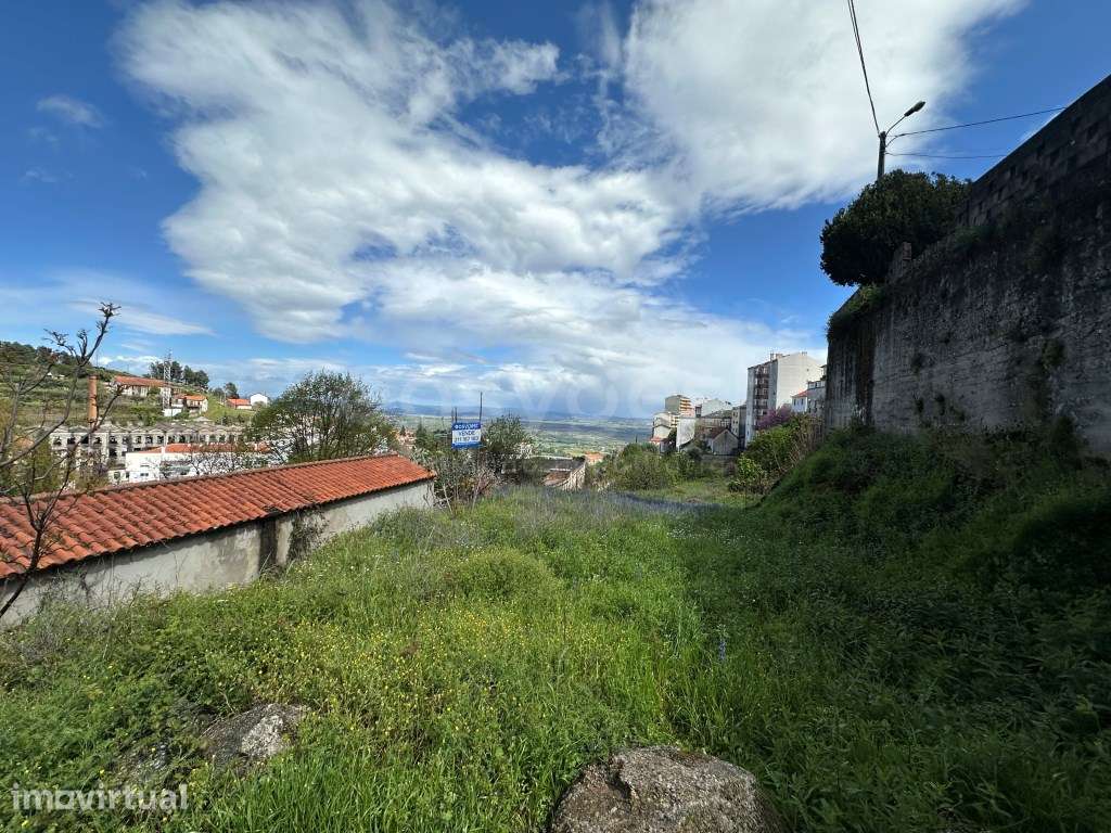 Lote de Terreno localizado no Centro Covilhã - Grande imagem: 2/4