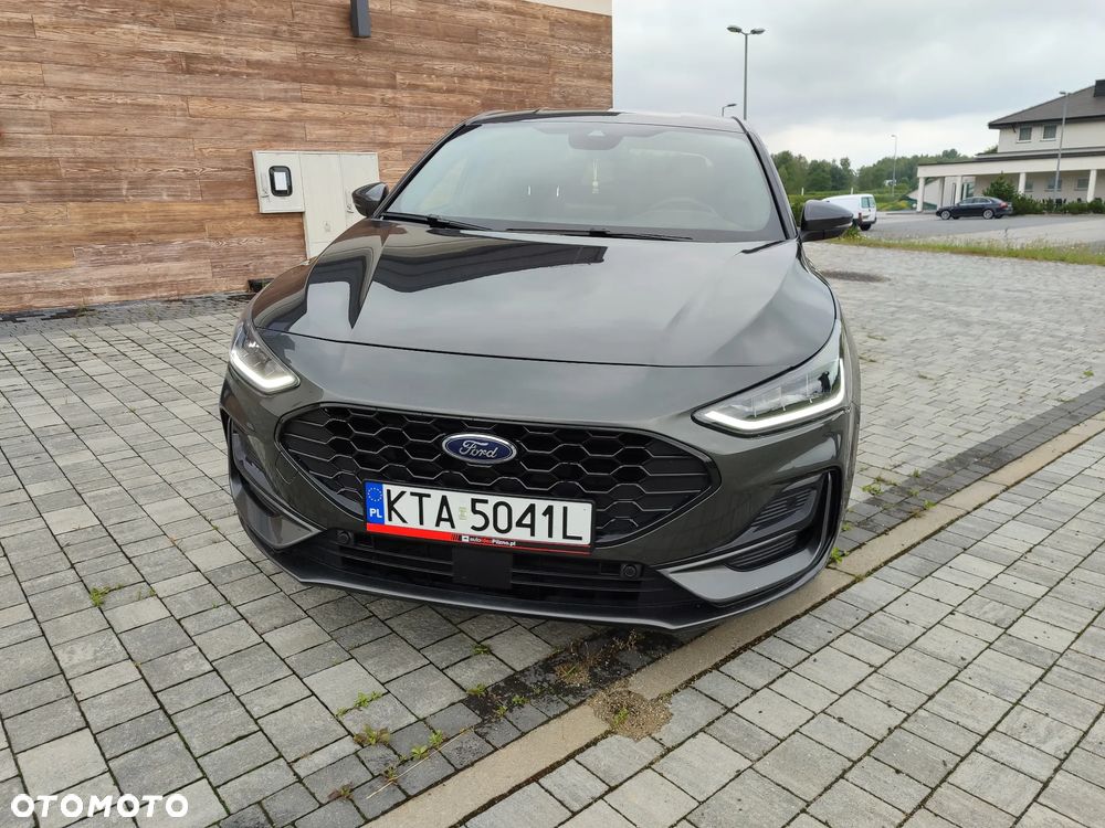 Ford Focus 1.0 EcoBoost Hybrid ST-LINE - 28