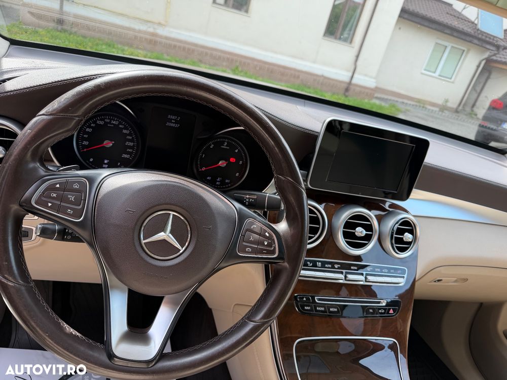 Mercedes-Benz GLC - 13