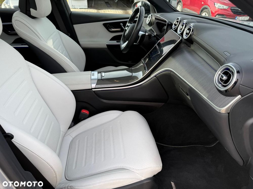 Mercedes-Benz GLC 300 e PHEV 4-Matic AMG Line - 20