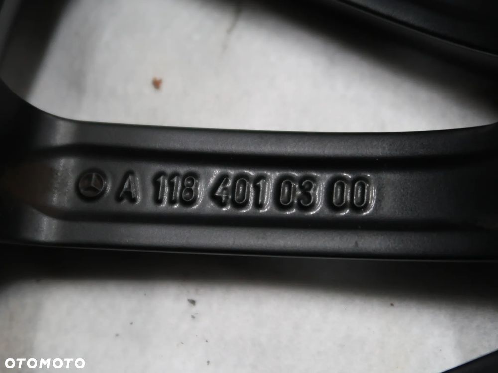 32 Felga Aluminiowa Mercedes A1184010300 19" - 5