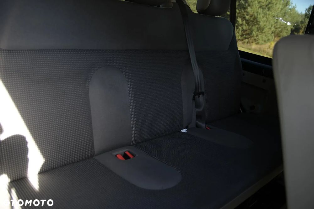 Opel Vivaro - 19
