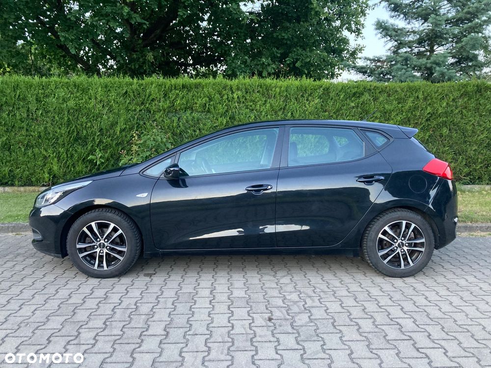 Kia Ceed - 4