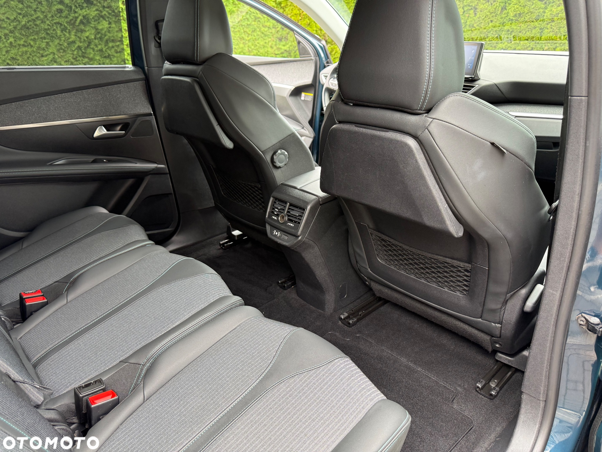 Peugeot 5008 1.5 BlueHDI Allure S&S - 27